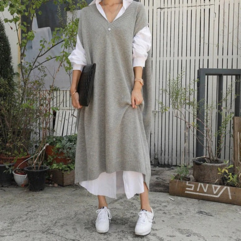 Women’s Sweater Dress – Relaxed Fit – Knit Fabric – V-Neck – Midi Length – Casual Style