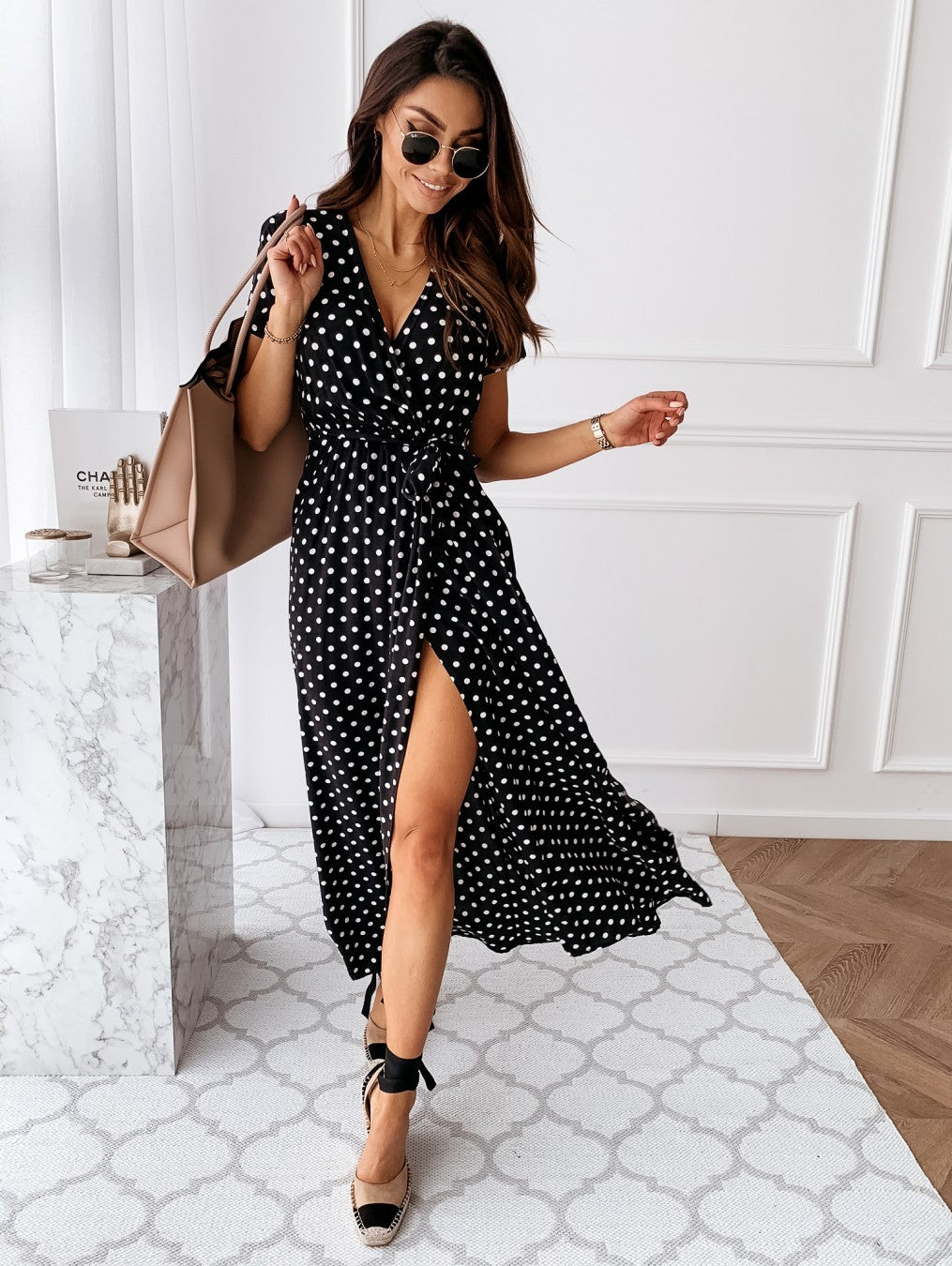 Women’s Wrap Dress – Flowing Fit – V-Neck – Short Sleeve – High Slit – Dotted Pattern
