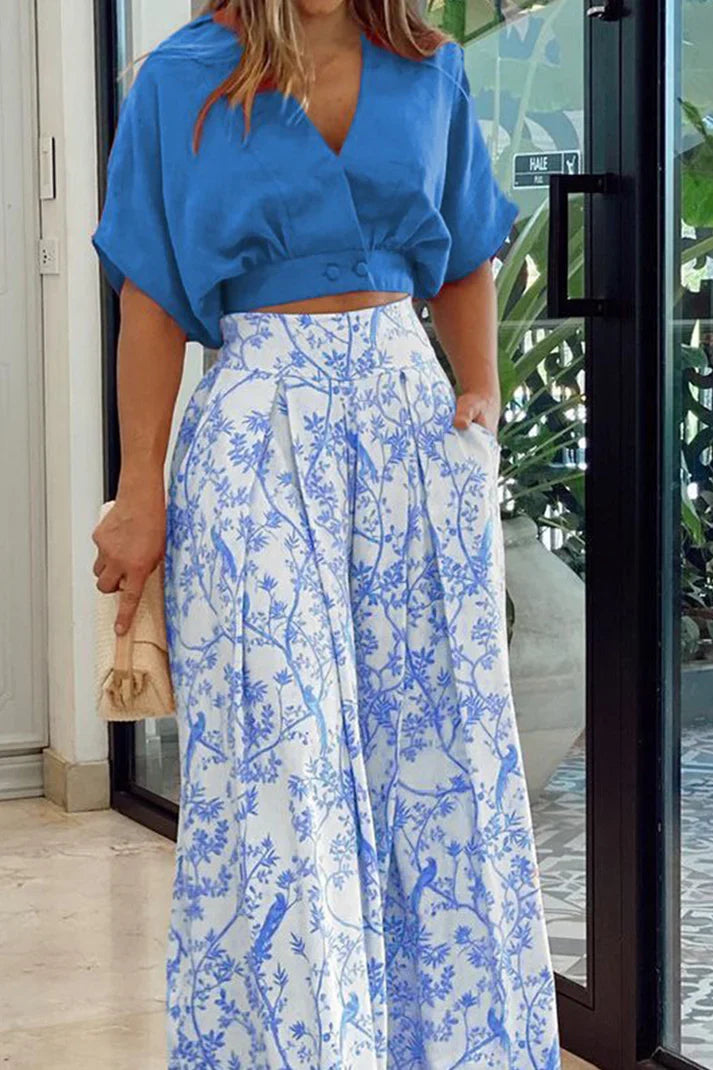 Women’s Two-Piece Set – V-Neck Crop Top – Flared Sleeves – High-Waist Wide-Leg Pants
