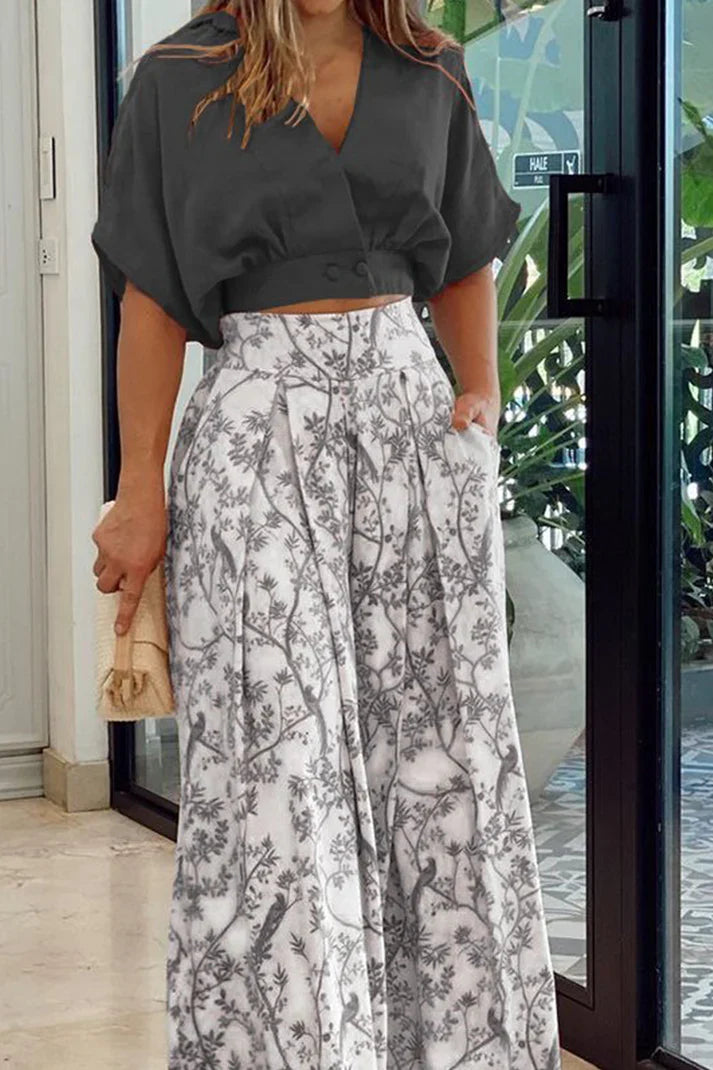 Women’s Two-Piece Set – V-Neck Crop Top – Flared Sleeves – High-Waist Wide-Leg Pants