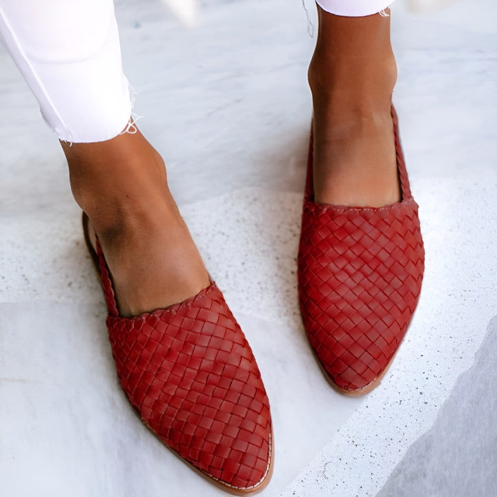 Women's Flat Slingback Shoes - Woven Braided Design - Pointed Toe - Adjustable Strap