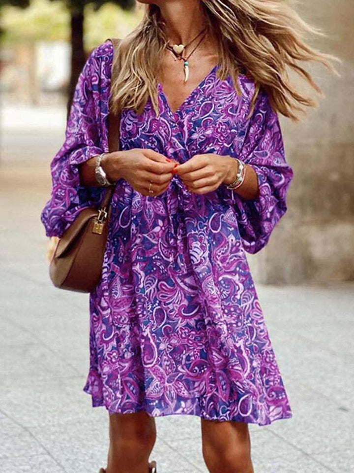 Women's Bohemian Dress - Paisley Print - V-Neck - Flowy Knee-Length - 3/4 Bell Sleeve