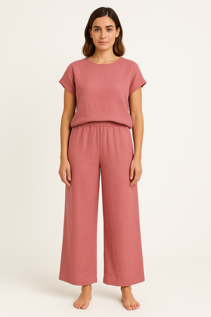 Women’s Two-Piece Set – Relaxed Fit – Soft Knit – Crew Neck Top – Wide-Leg Pants