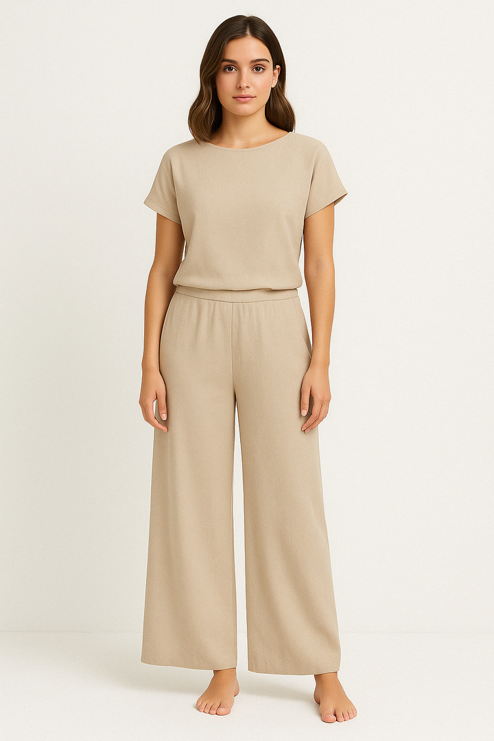Women’s Two-Piece Set – Relaxed Fit – Soft Knit – Crew Neck Top – Wide-Leg Pants