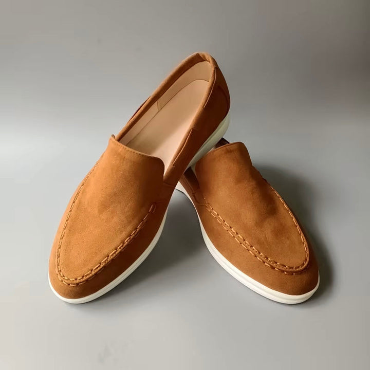 Men’s Loafers – Streamlined Fit – Moc Toe – Slip-On – Versatile Style