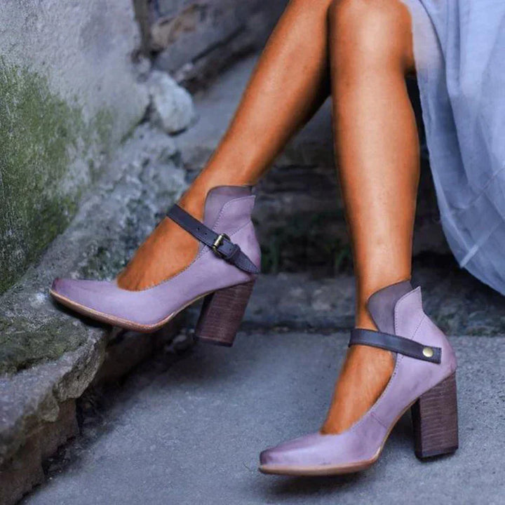Women’s Block Heel Shoes – Closed Toe – Ankle Strap – Structured Fit – Elegant Design