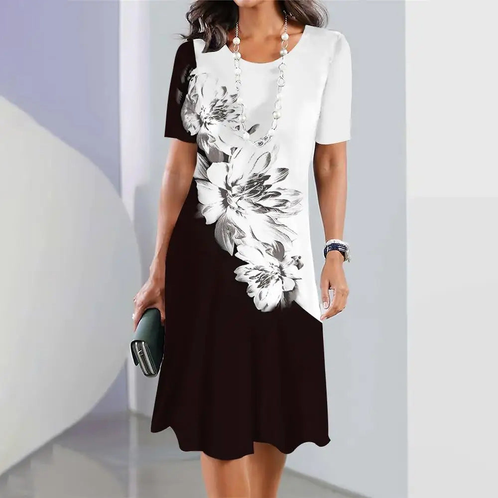 Women's Dress - Short Sleeve - Knee-Length - Ombre Print - Flared Casual Fit