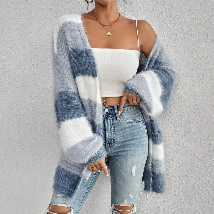 Women’s Knit Cardigan - Oversized Fit - Plush Texture - Long Sleeve Open Front