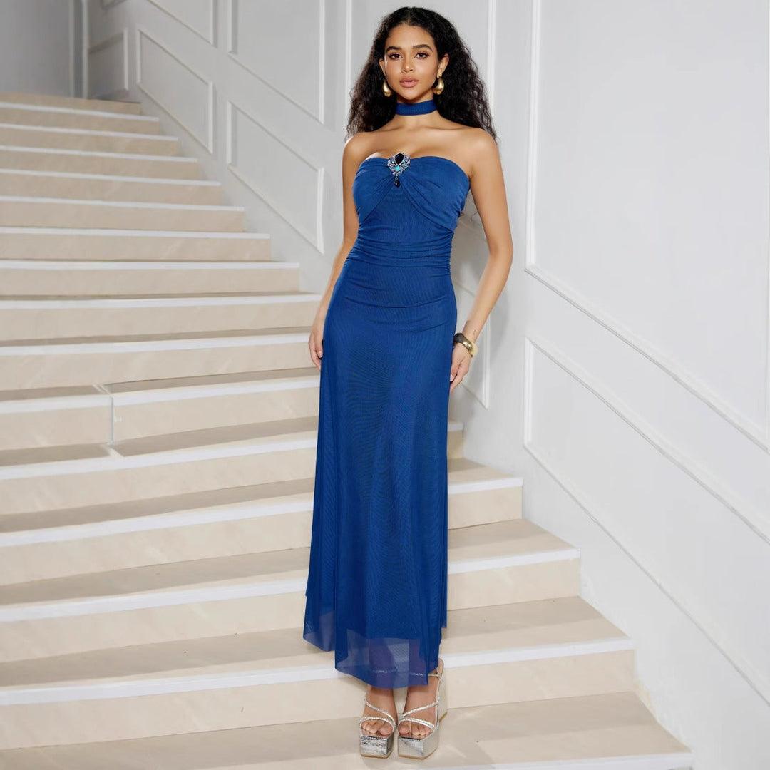 Women’s Evening Gown - Strapless Sweetheart Neckline - Ruched Bodice - A-Line Fit - Floor Length