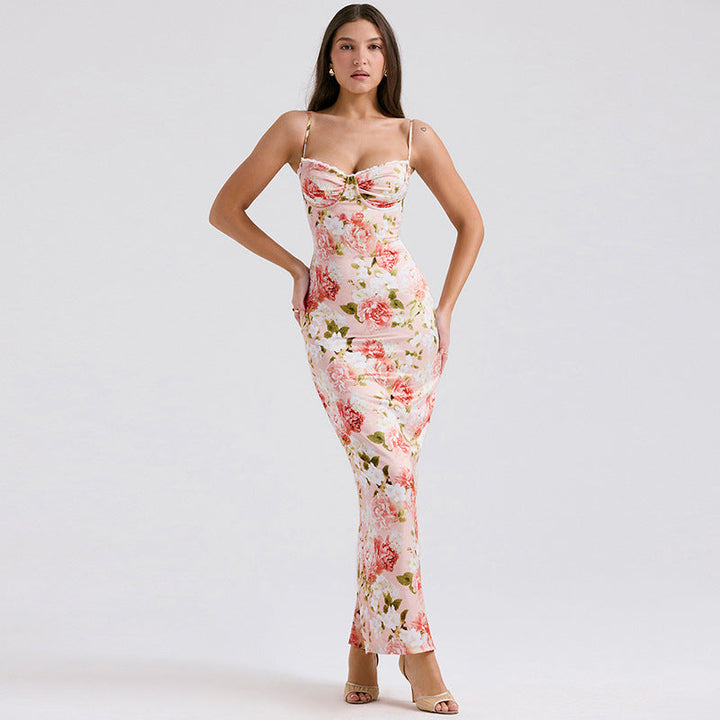 Women’s Maxi Dress – Fitted Silhouette – Sweetheart Neckline – Spaghetti Straps – Floral Print