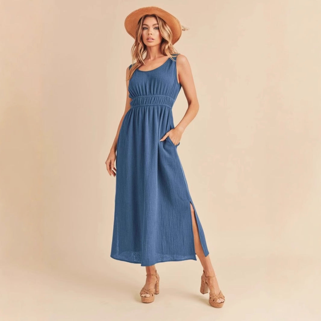 Women’s Maxi Dress – Sleeveless Scoop Neck – Empire Waist – Side Slit – With Pockets