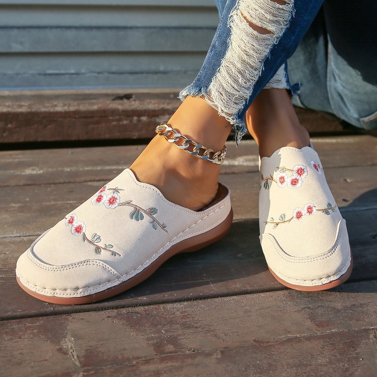 Women’s Flat Sandals – Embroidered Floral – Slip-On Comfort – Round Toe