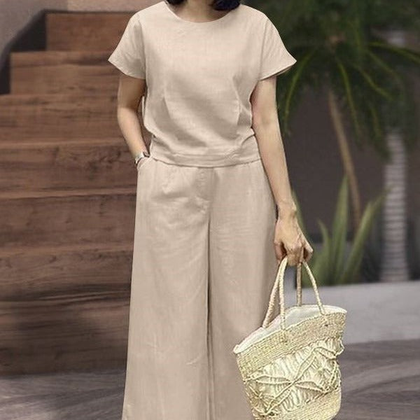 Women’s Two-Piece Set – Relaxed Fit – Soft Knit – Crew Neck Top – Wide-Leg Pants