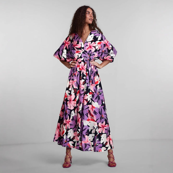 Women's Maxi Dress – V-Neck – Relaxed Fit – Short Sleeve – Floral Print – Flowing Silhouette