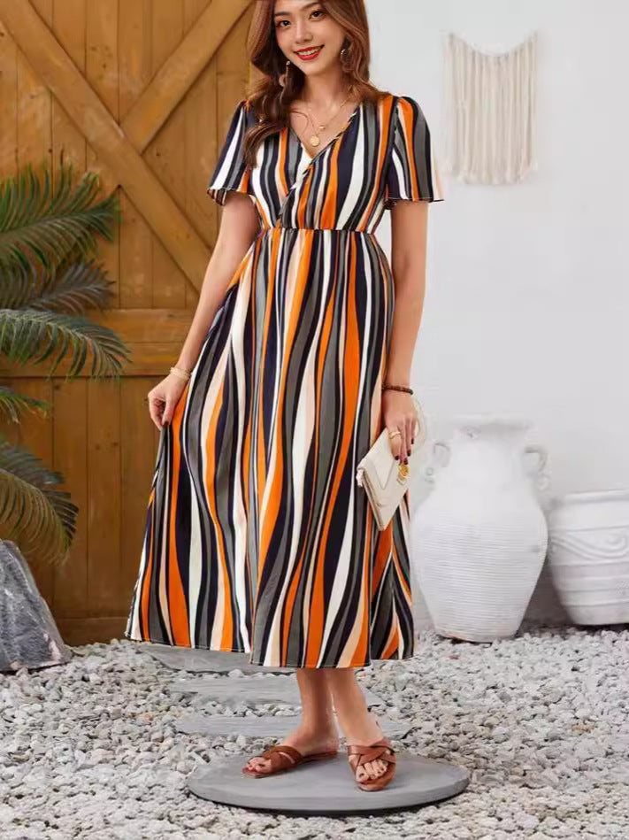 Women's Midi Dress - Relaxed Fit - Short Sleeve - V-Neck - Striped Pattern