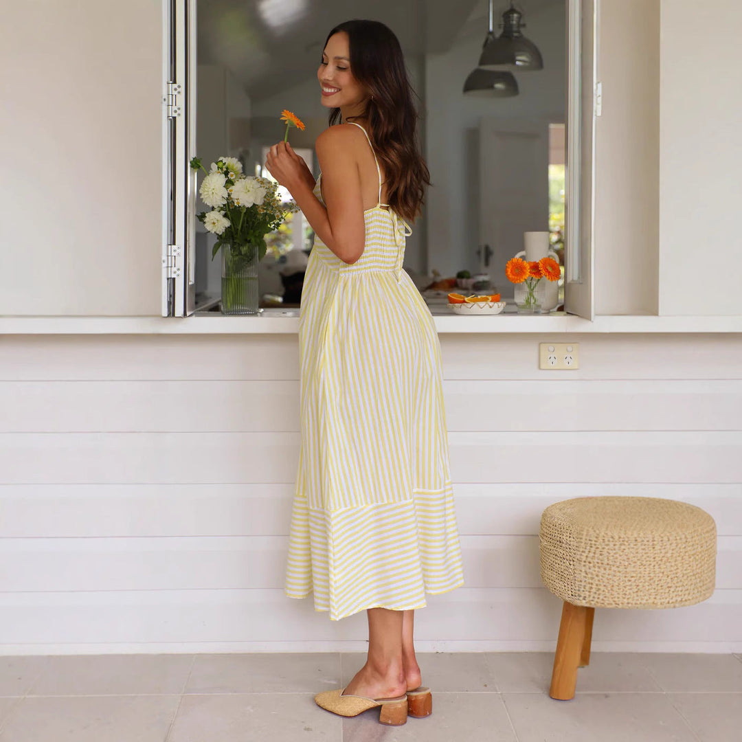 Women’s Midi Dress – Sweetheart Neckline – Spaghetti Straps – A-Line Flowy Fit