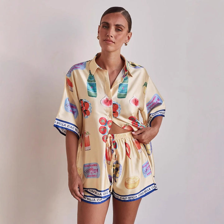 Women’s Two-Piece Set – Relaxed Fit Button-Up Shirt & High-Waist Shorts – Graphic Print