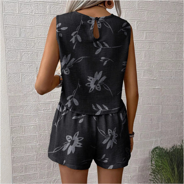 Women’s Two-Piece Set – Relaxed Fit – Sleeveless Top & Shorts – Breathable Blend