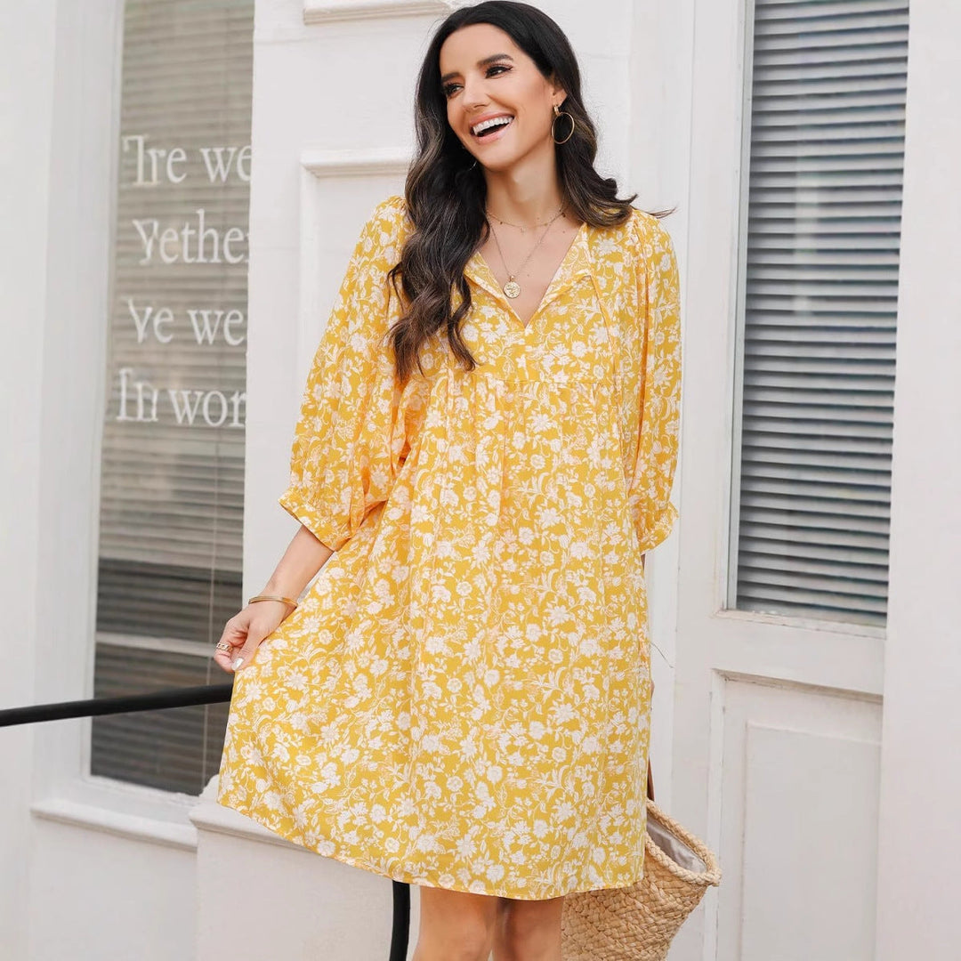Women’s Midi Dress – V-Neck – Long Sleeve – Relaxed Fit – Floral Print – Lightweight Fabric