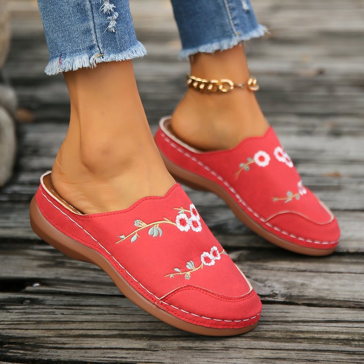 Women’s Flat Sandals – Embroidered Floral – Slip-On Comfort – Round Toe
