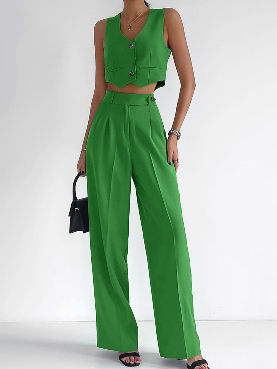 Women’s Cropped Vest – Tailored Fit – V-Neck – Button Front – Structured Slim Silhouette