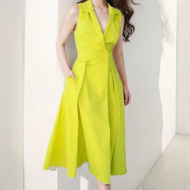 Women’s A-Line Dress – Tailored Fit – V-Neck – Notched Lapel – Sleeveless – Knee Length