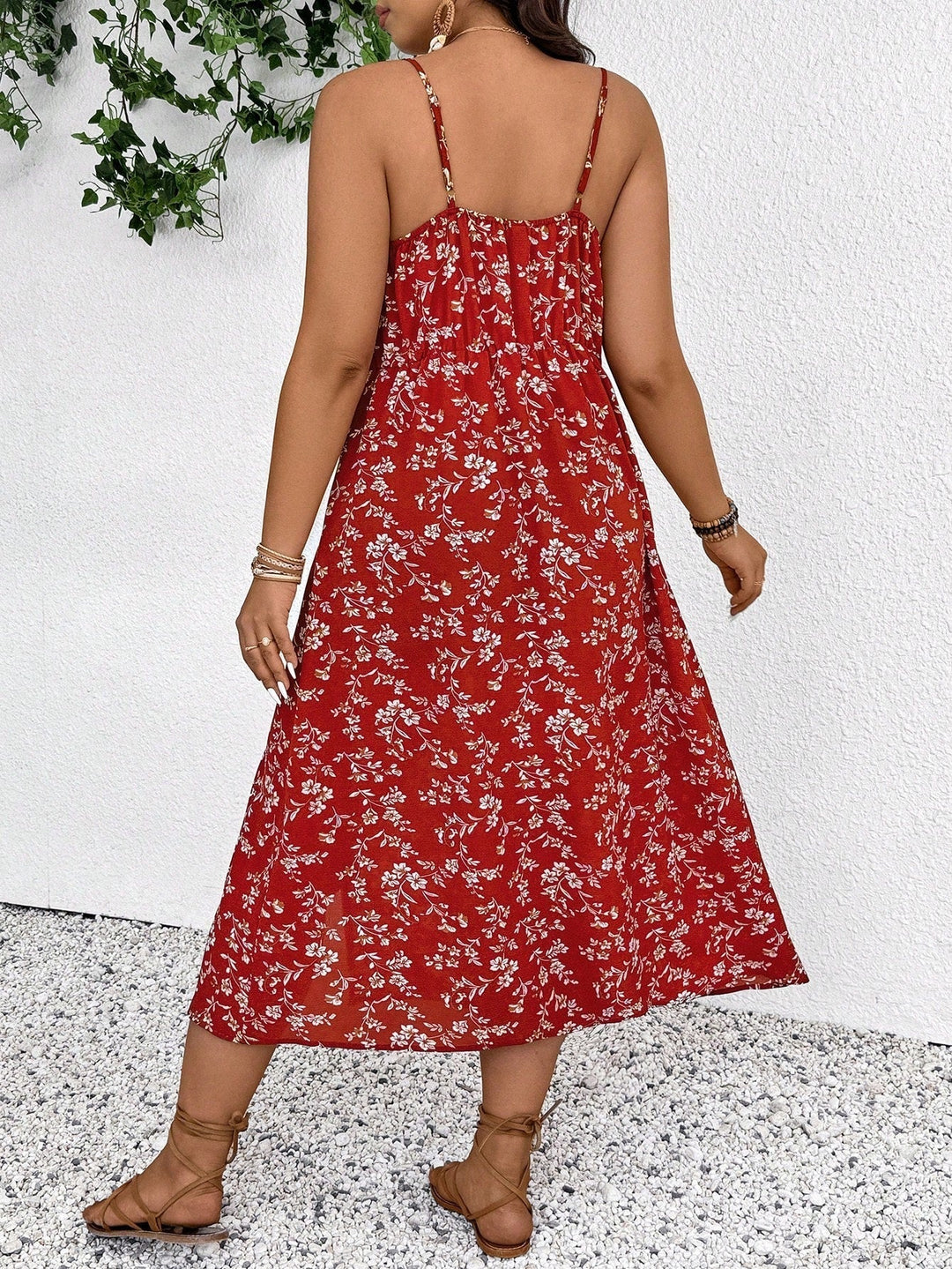 Women’s Maxi Dress – Floral Print – Flowing Fit – Spaghetti Straps – Side Slit – Cotton Blend