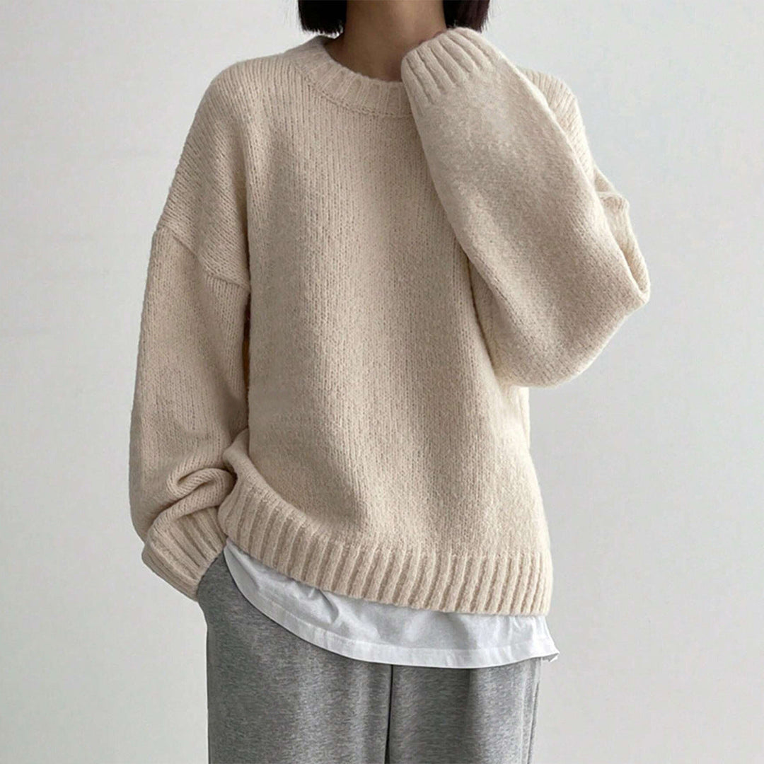 Women’s Pullover Sweater - Knitted Wool - Oversized Fit - Ribbed Hem and Cuffs