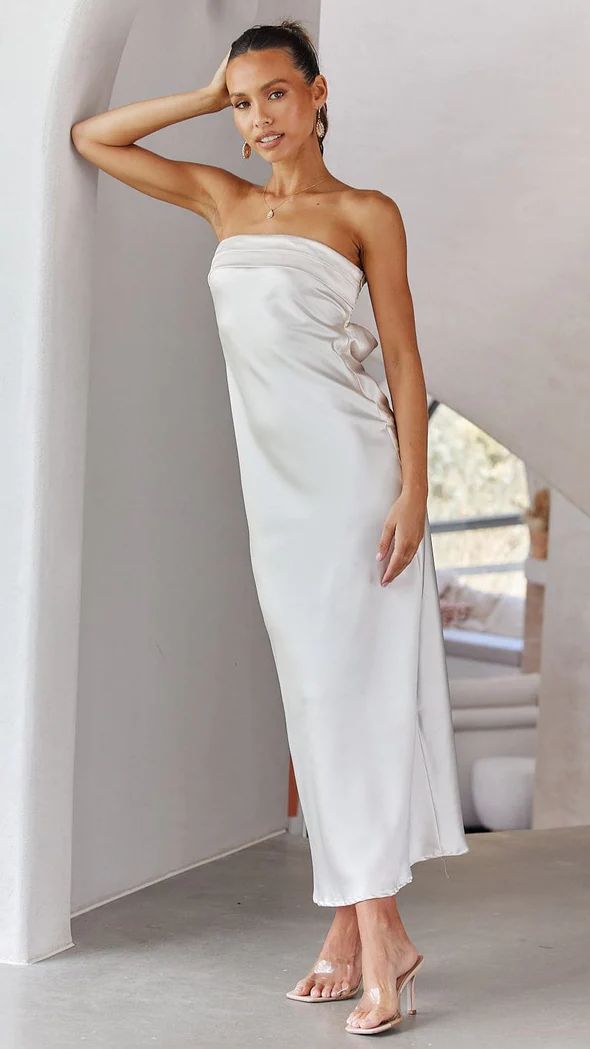 Women's Evening Gown - Strapless Silky Fabric - Floor Length - Elegant Formal Fit