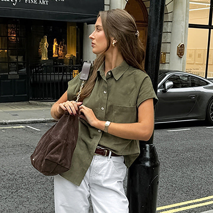 Women's Sleeveless Shirt – Relaxed Fit – Button-Up Front – Breathable Natural Fibers – Chest Pocket