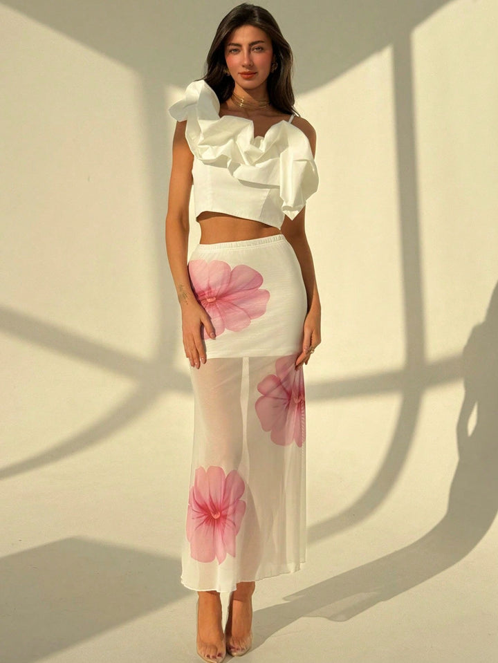 Women’s Maxi Skirt – Fitted Waist – Flowing Hem – Bold Floral Pattern – Elegant Fit
