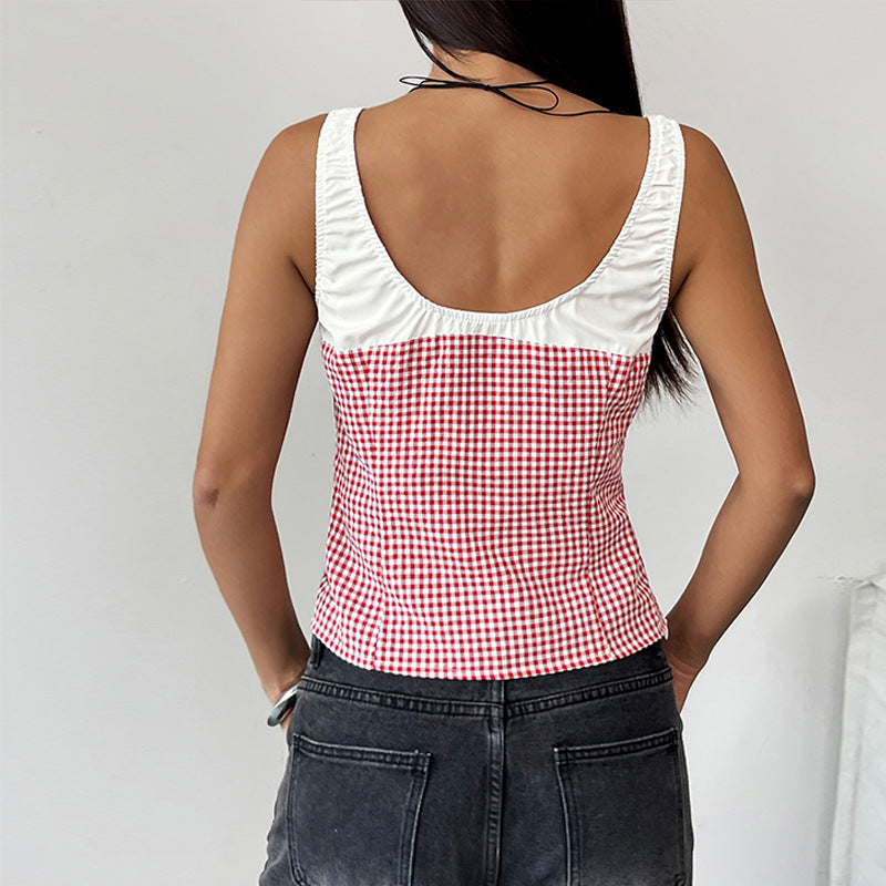 Women’s Sleeveless Top - Gingham Pattern - Slim Fit - Scoop Neck - Tie Front Detail