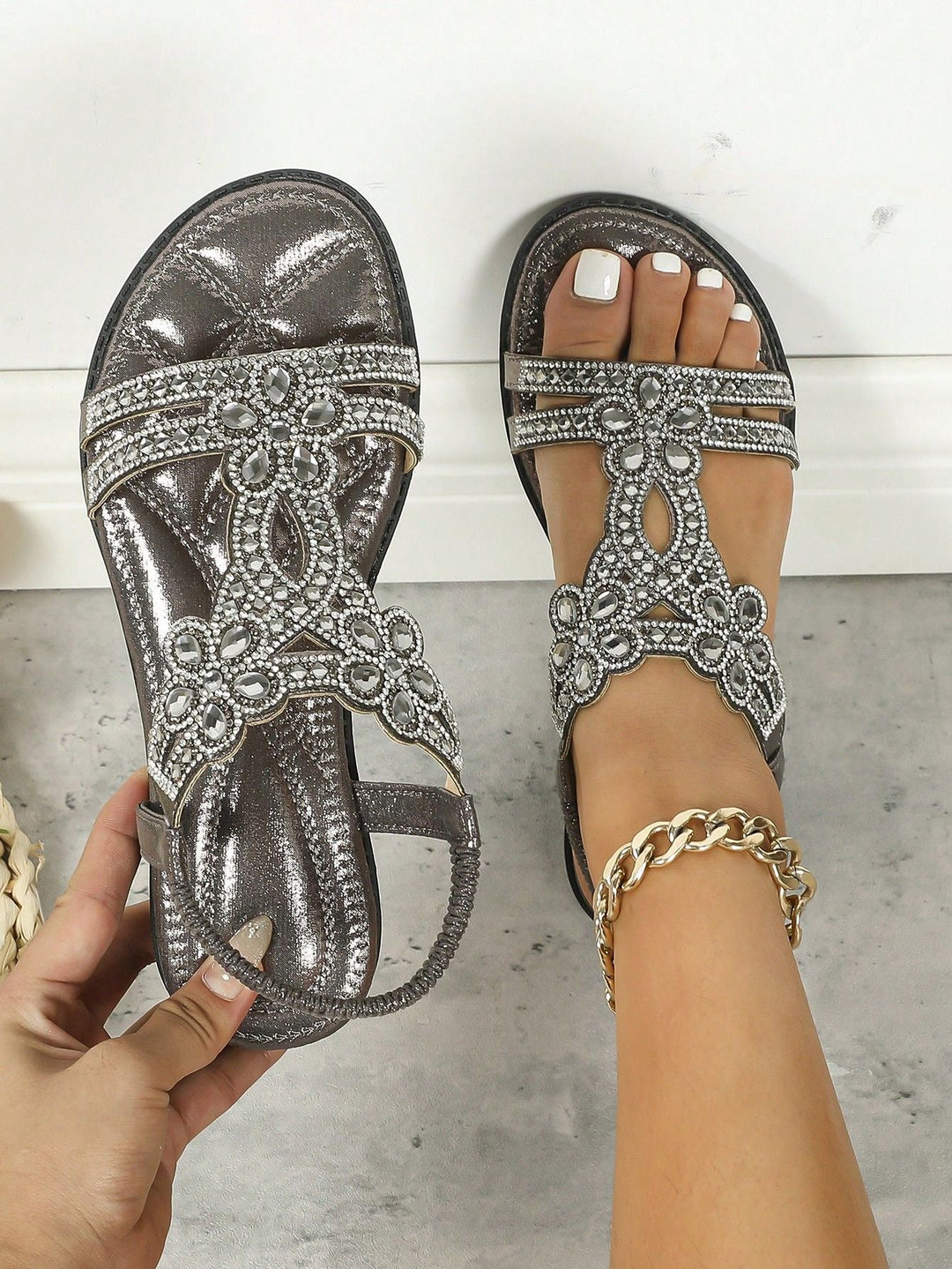 Women’s Flat Sandals – Open Toe – Rhinestone Straps – Cut-Out Slingback Design