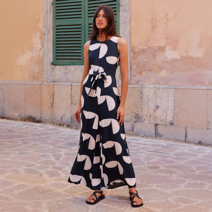 Women’s Sleeveless Jumpsuit – Wide Leg – Waist Belt – Geometric Pattern – Round Neck