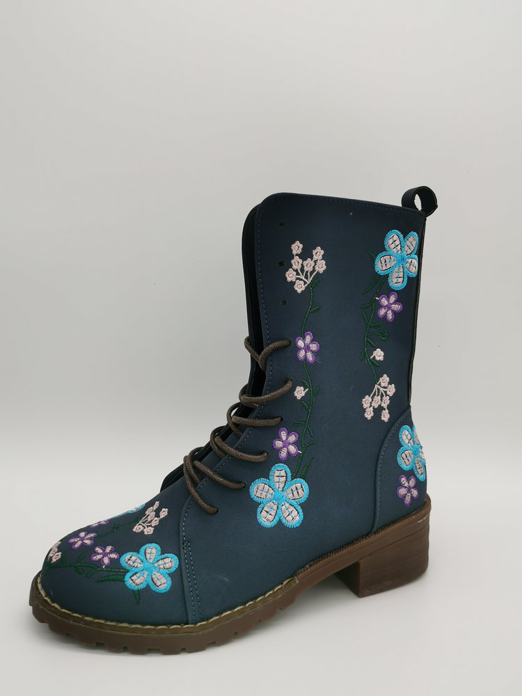 Women’s Mid-Calf Boots – Embroidered Floral – Round Toe – Block Heel – Lace-Up Zip