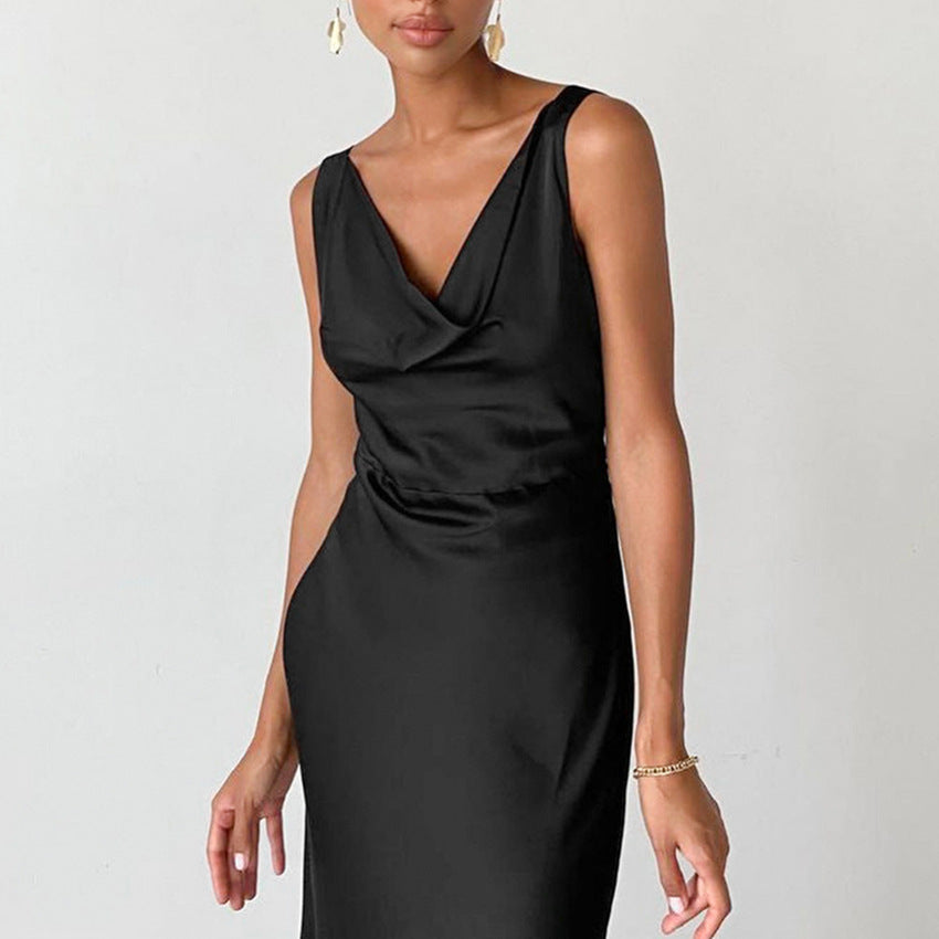 Women’s Evening Gown – Floor-Length – Cowl Neckline – Sleeveless – Slim Fit – Silk Feel