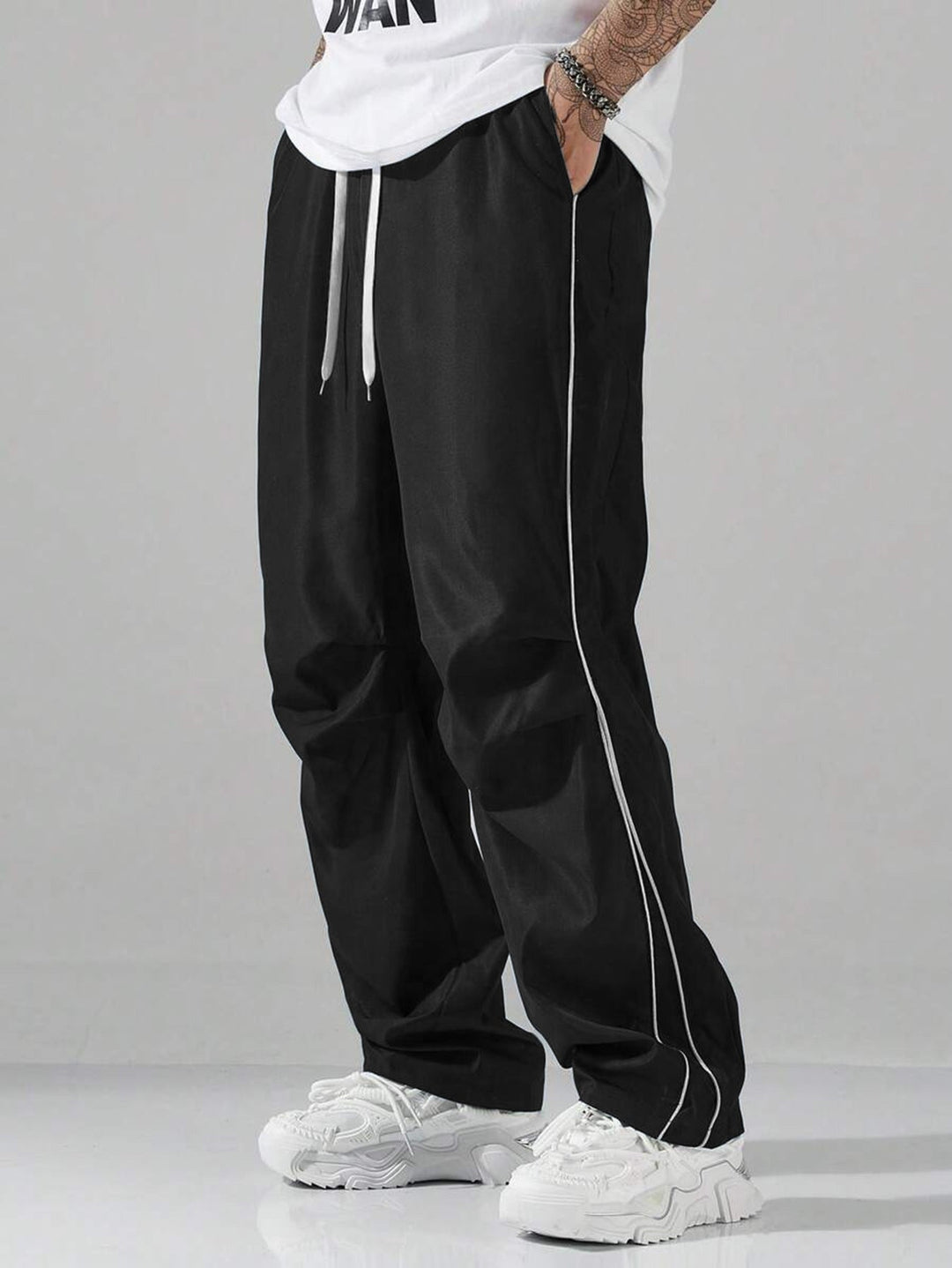 Men’s Cargo Pants – Relaxed Fit – Drawstring Waist – Side Pockets – Sporty Streetwear