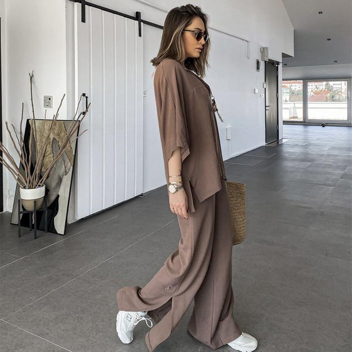 Women’s Two-Piece Set – V-Neck Top – High-Waisted Wide-Leg Pants – Relaxed Fit