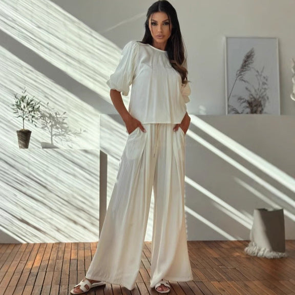 Women’s Two-Piece Set – Relaxed Fit T-Shirt with Back Bow – Wide-Leg Elastic Waist Pants