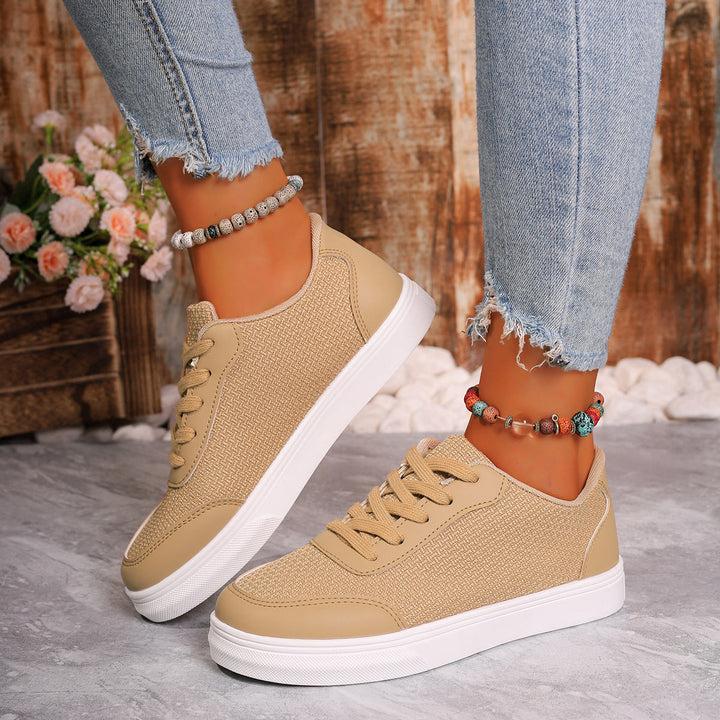 Women’s Casual Sneakers – Breathable Mesh – Cushioned Sole – Low Top Lace-Up Design