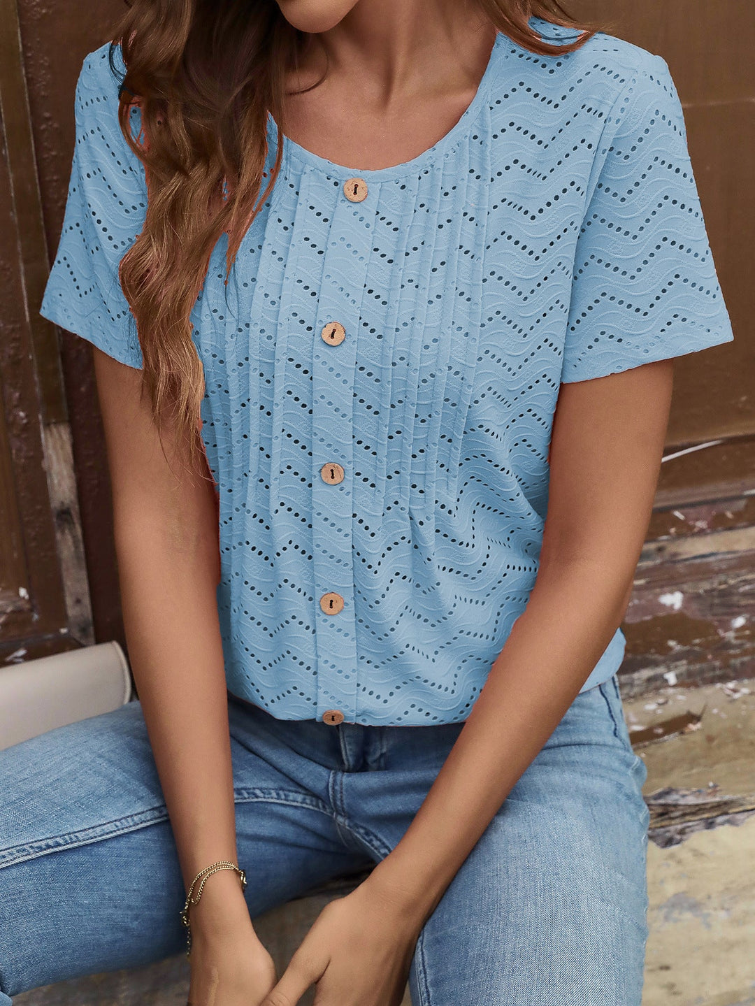 Women’s T-Shirt – Relaxed Fit – Eyelet Detailing – Pleated Front – Button Closure