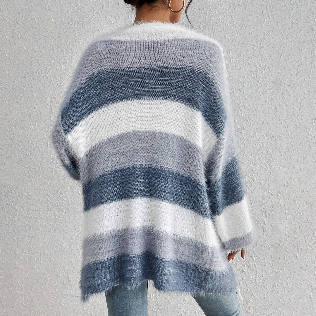 Women’s Knit Cardigan - Oversized Fit - Plush Texture - Long Sleeve Open Front
