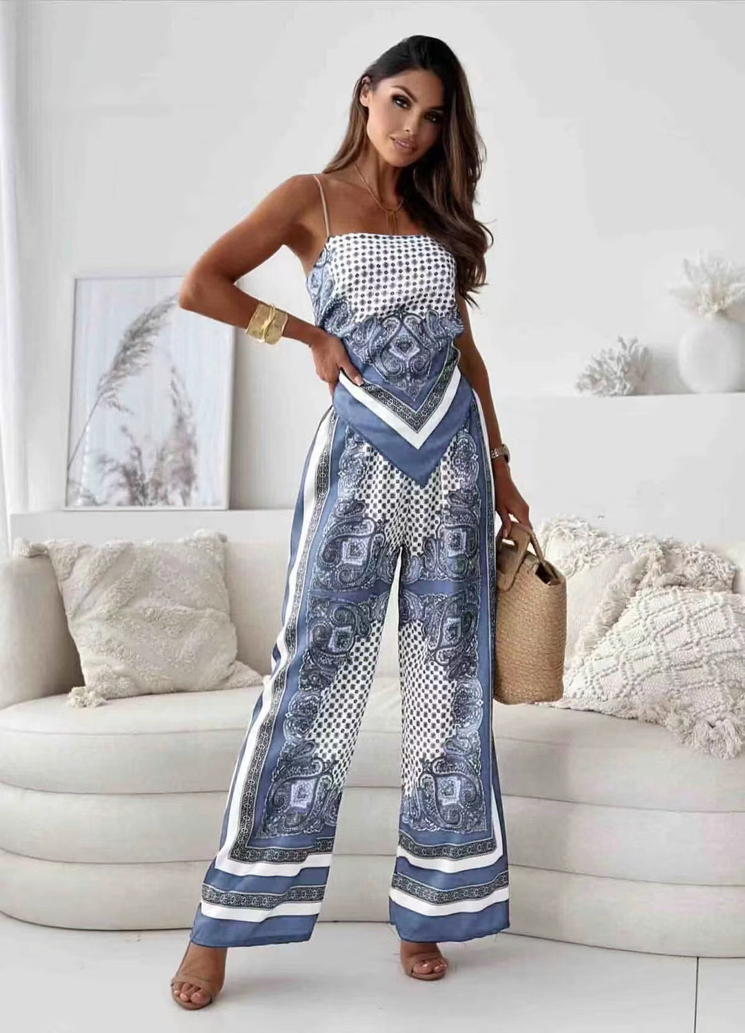 Women’s Two-Piece Set – Spaghetti Strap Top – Wide-Leg Trousers – Luxury Fabric – Relaxed Fit