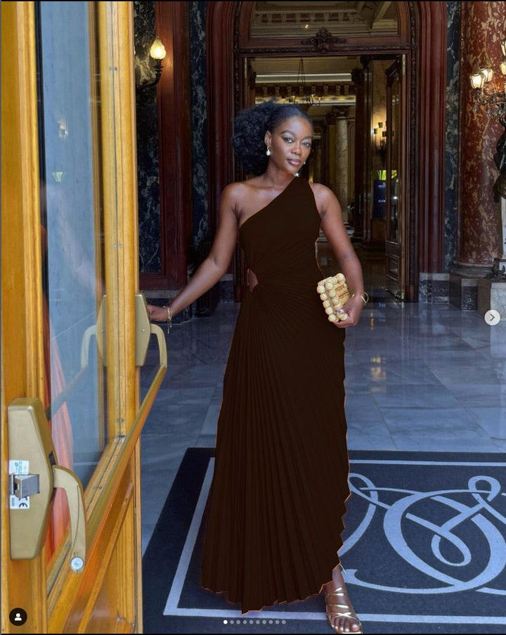 Women's Evening Gown - One-Shoulder - Pleated Draped Design - Floor-Length Elegant Fit
