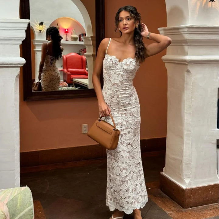 Women's Lace Evening Dress - Sweetheart Neckline - Spaghetti Straps - Full-Length Elegant Fit