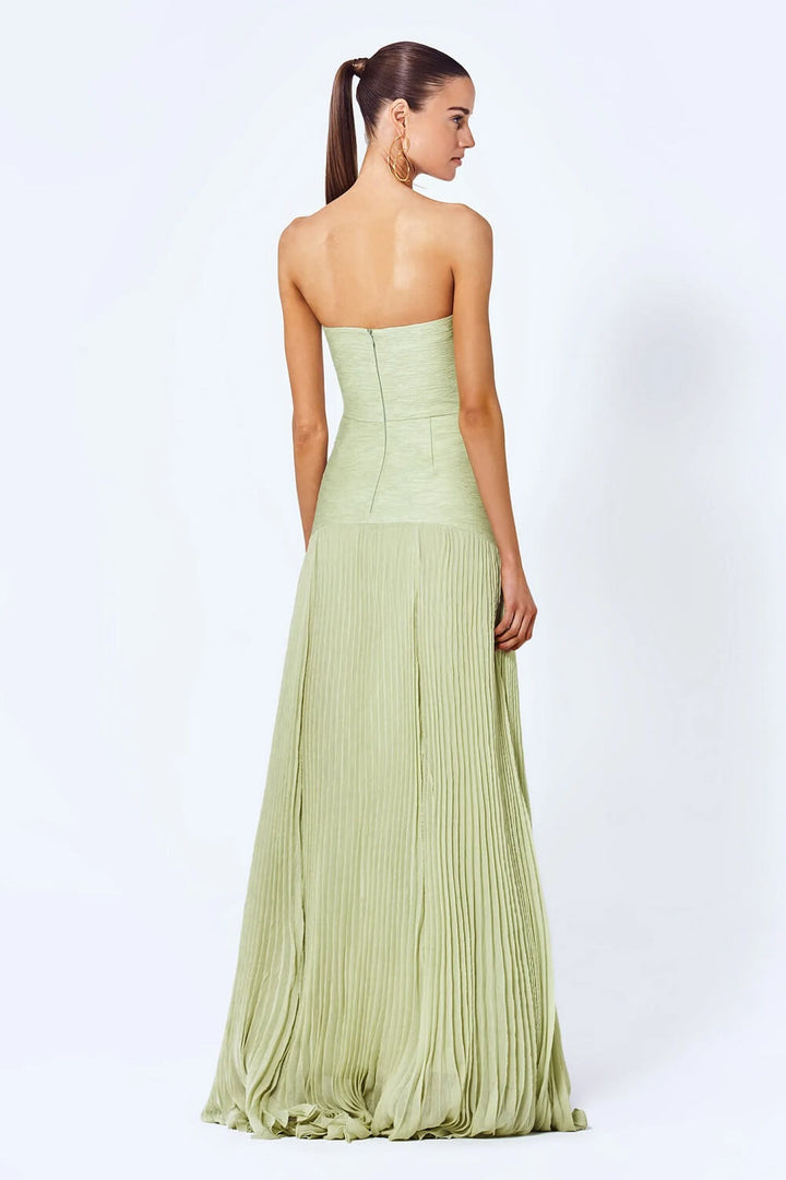 Women’s Evening Gown - Strapless Fitted Bodice - Pleated Flowy Skirt - Elegant Fit