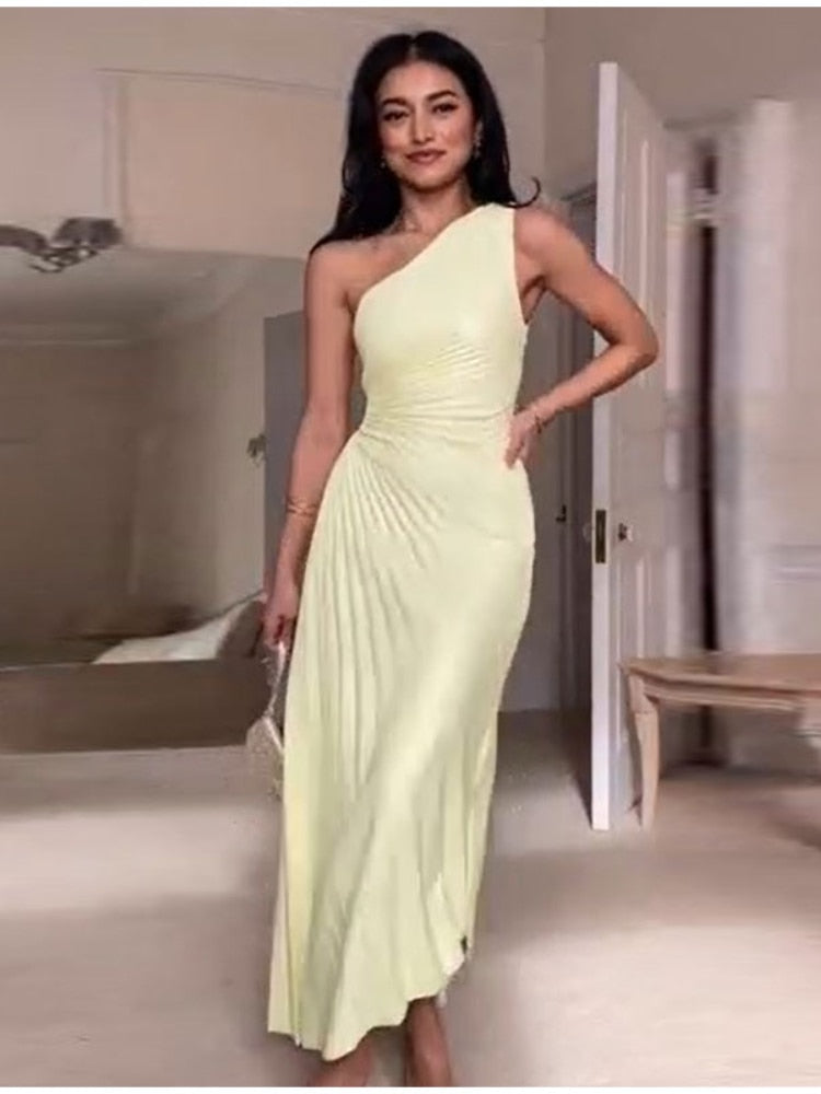 Women's Evening Gown - One-Shoulder - Pleated Draped Design - Floor-Length Elegant Fit
