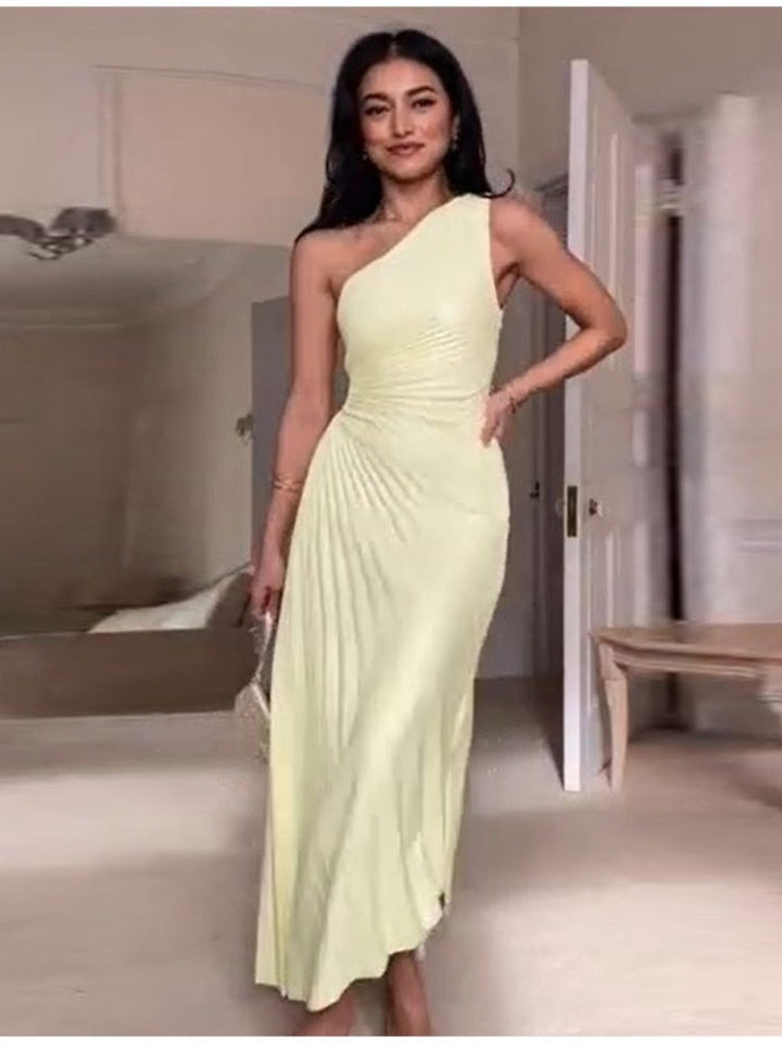 Women's Evening Gown - One-Shoulder - Pleated Draped Design - Floor-Length Elegant Fit
