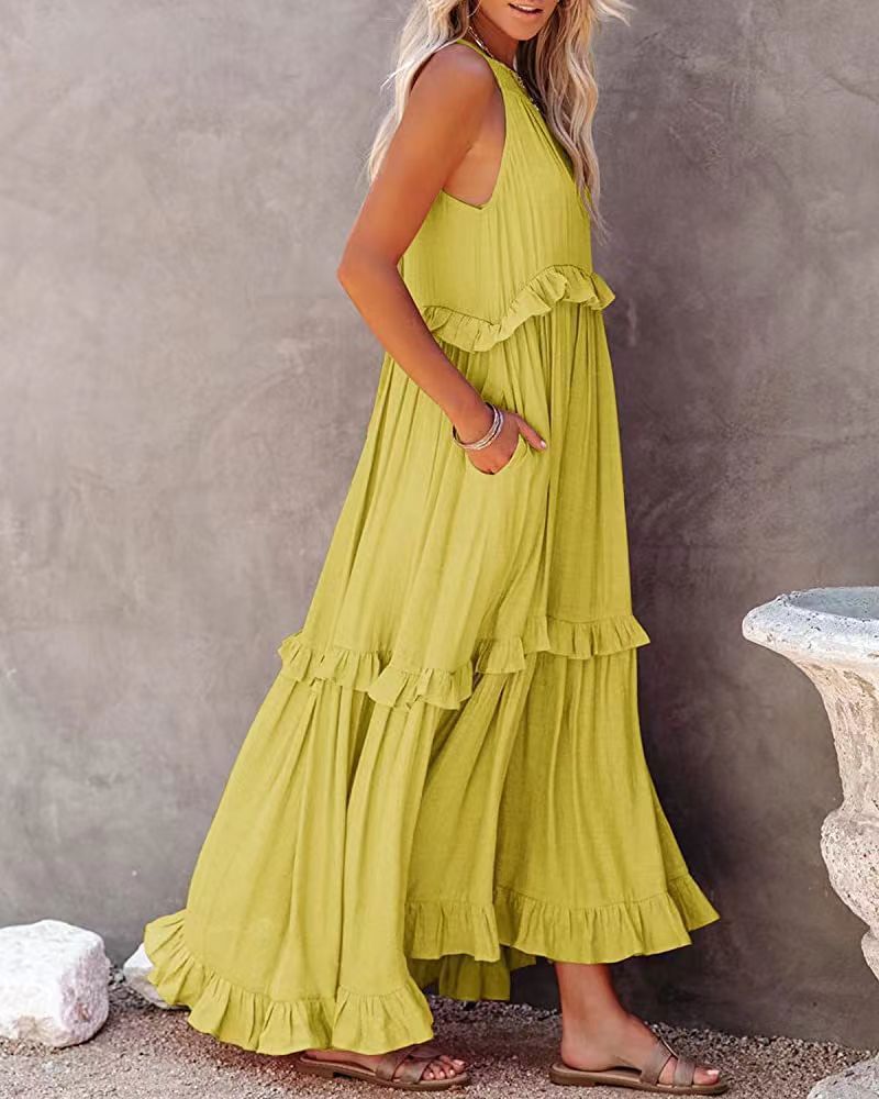 Women’s Maxi Dress – Flowing Fit – Halter Neck – Tiered Skirt – Natural Fibers