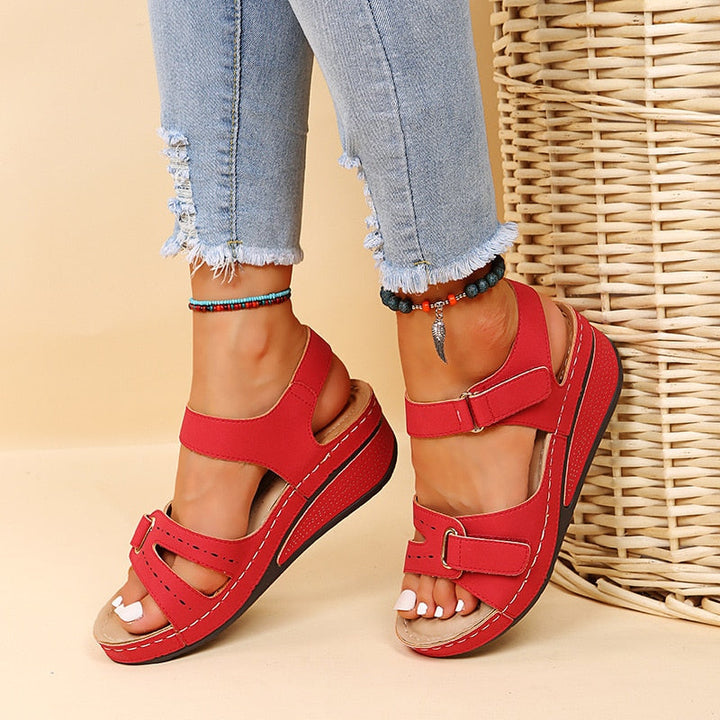 Women’s Platform Sandals – Adjustable Straps – Cushioned Sole – Versatile Casual Style